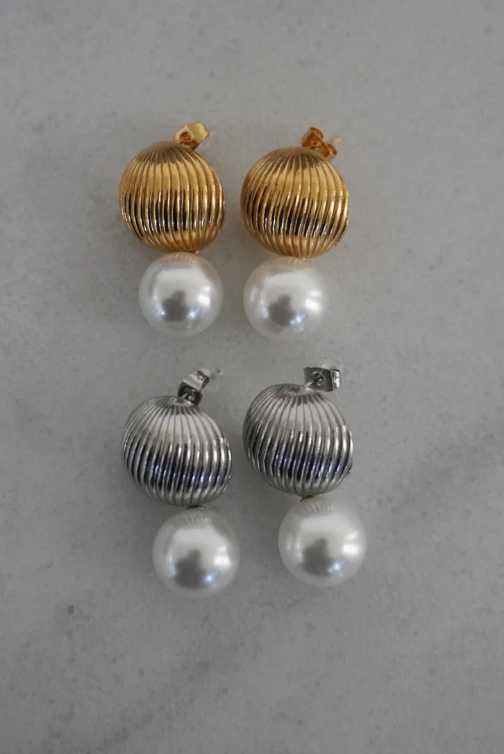ChanSutt Aubrey Earrings