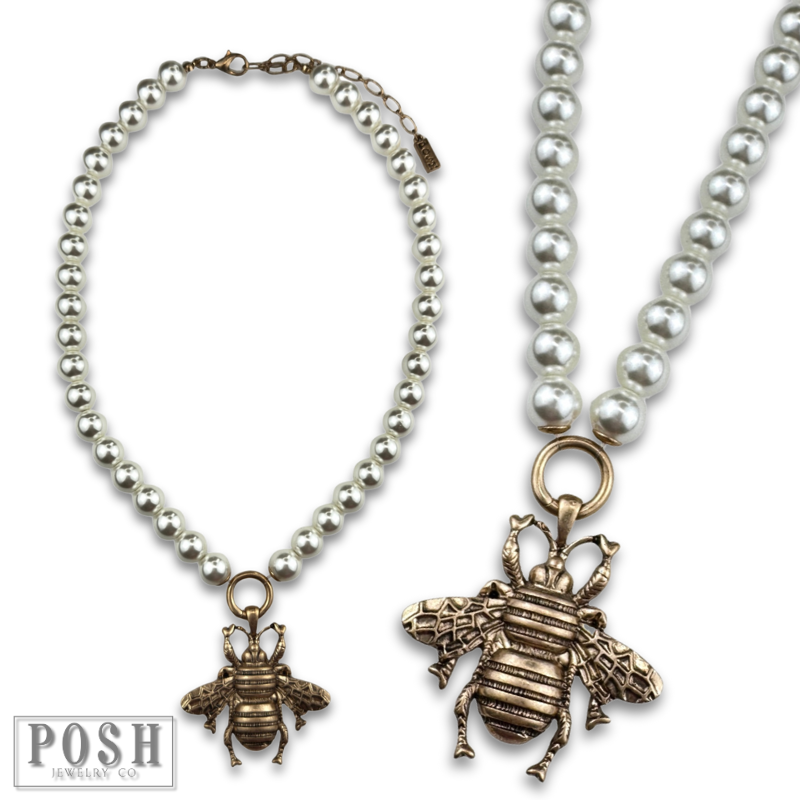 PP Pearl necklace with bee pendant